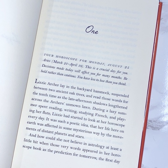 Lizzie at Last by Claudia Mills hardback book - Picture 5 of 5